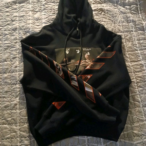 오프화이트 카라바지오 검정 후드티