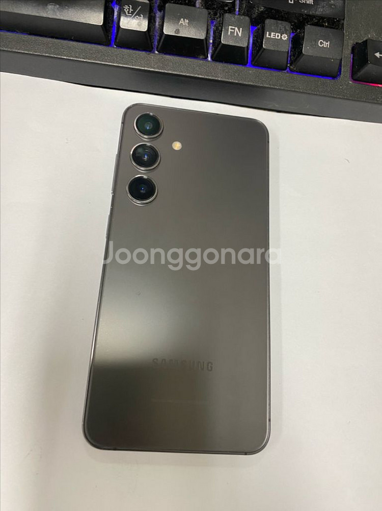 KT 갤럭시S24 블랙 A급 512GB 무잔상 메인폰--0