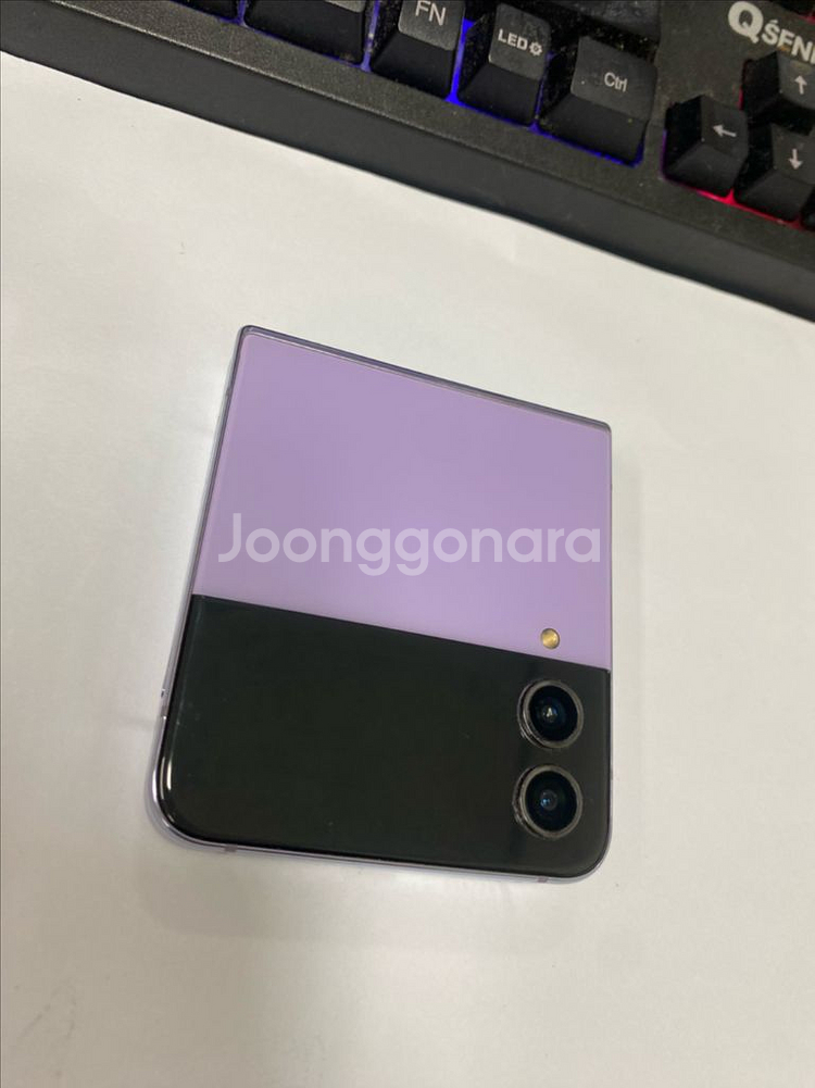 SK 갤럭시Z플립4 퍼플 외관AA급 256GB 무잔상급--1