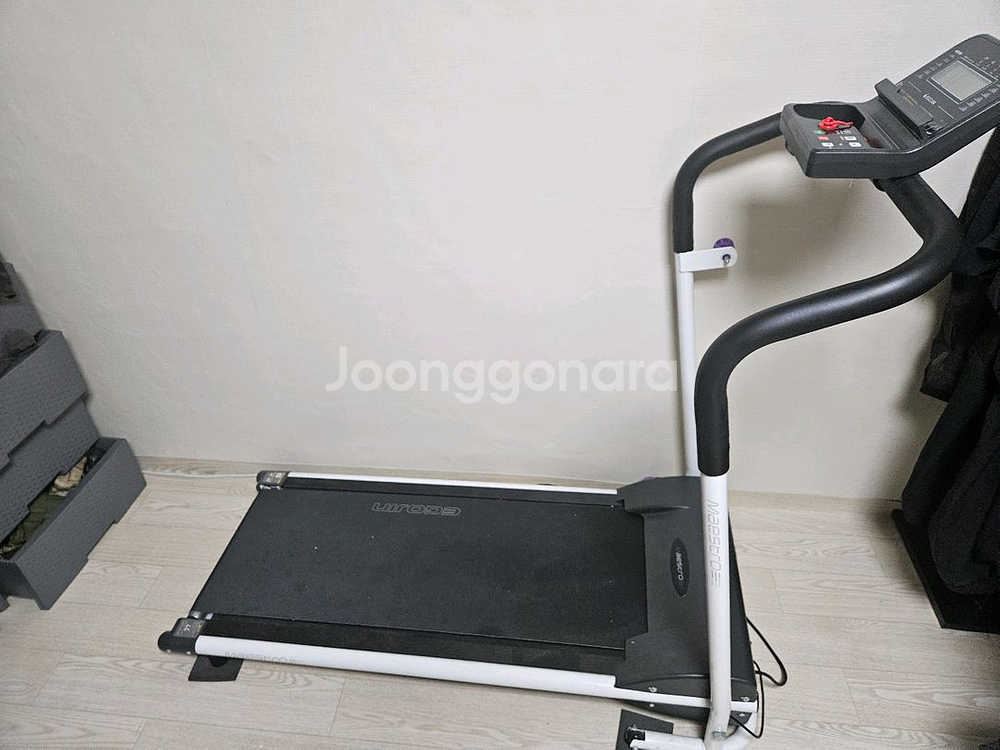 이고진8200 런닝머신 팝니다--0