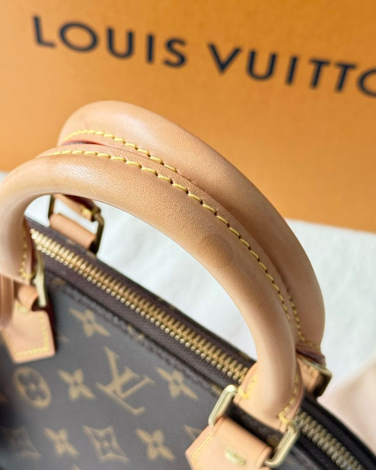 루이비통 알마 BB--7