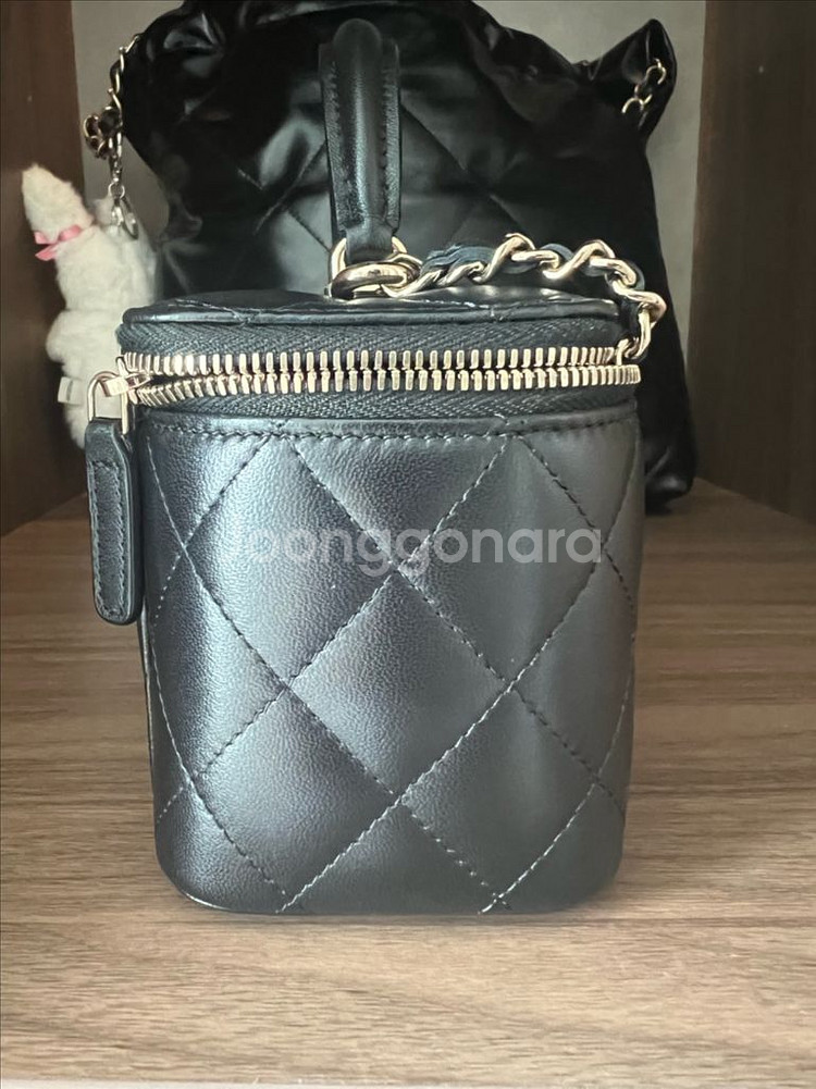 샤넬 직사각 베니티 탑핸들 램스킨 31번대--1