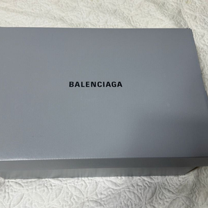 발렌시아가 6xl 35