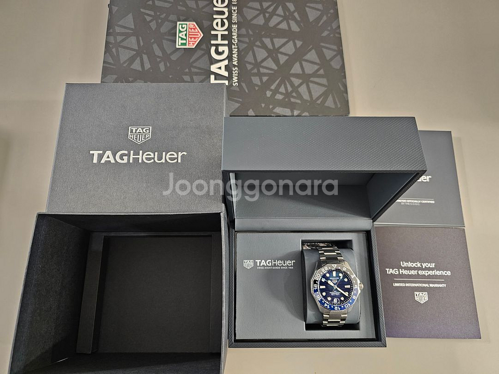 태그호이어 아쿠아레이서 프로페셔널300 GMT 블루스틸--0