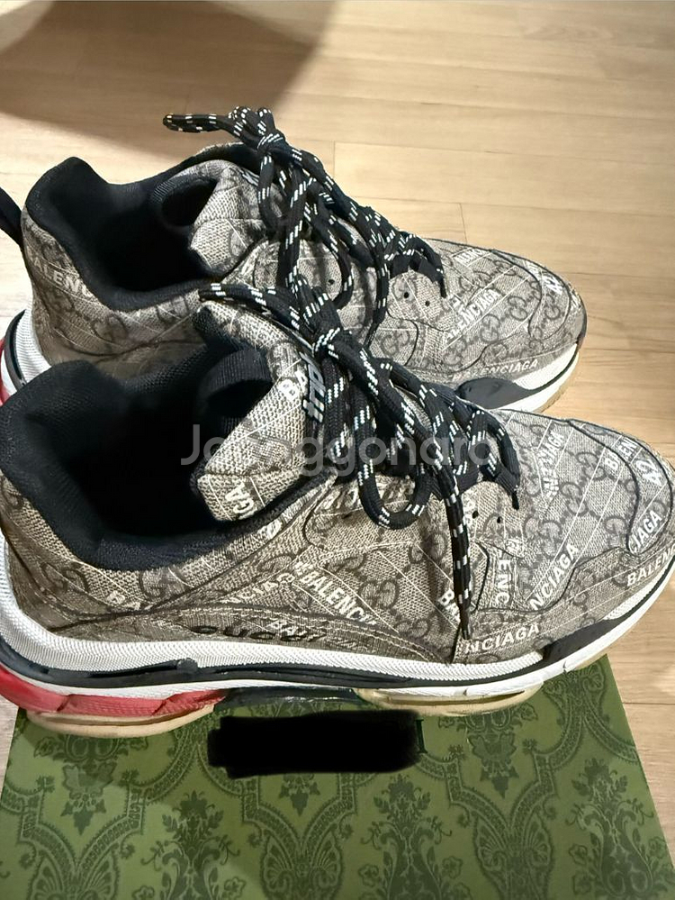 GUCCI 콜라보스니커즈265mm--0