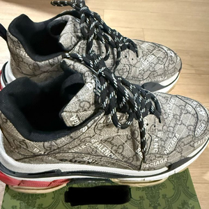 GUCCI 콜라보스니커즈265mm