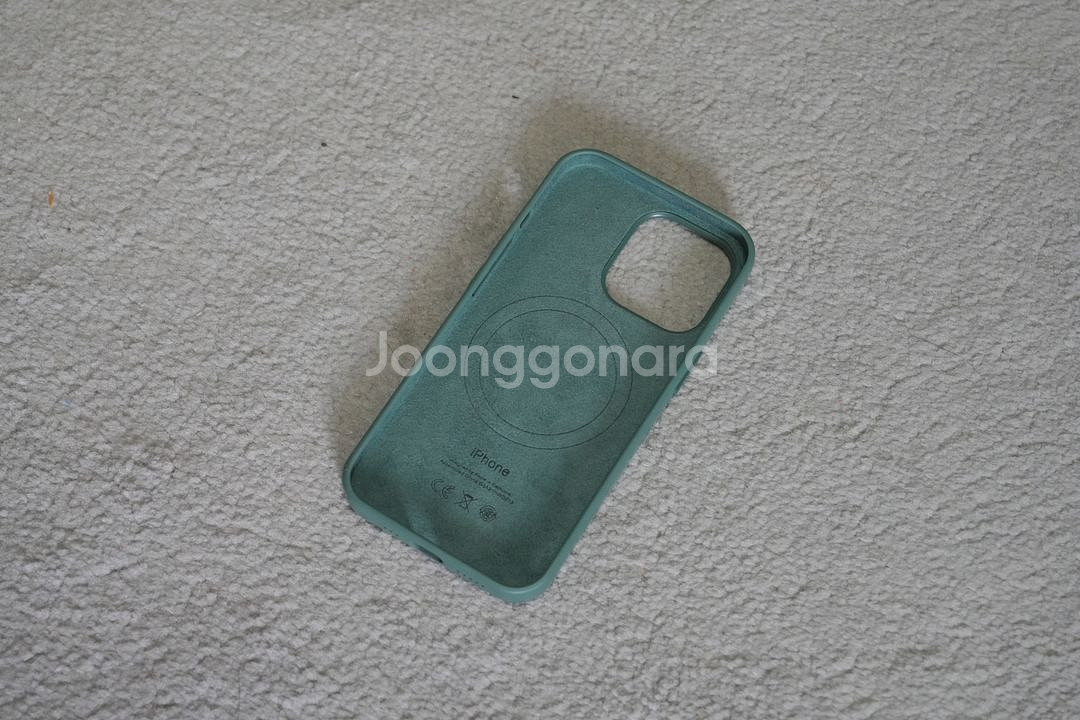 아이폰 13프로 맥세이프 케이스를 1만원에 판매--1