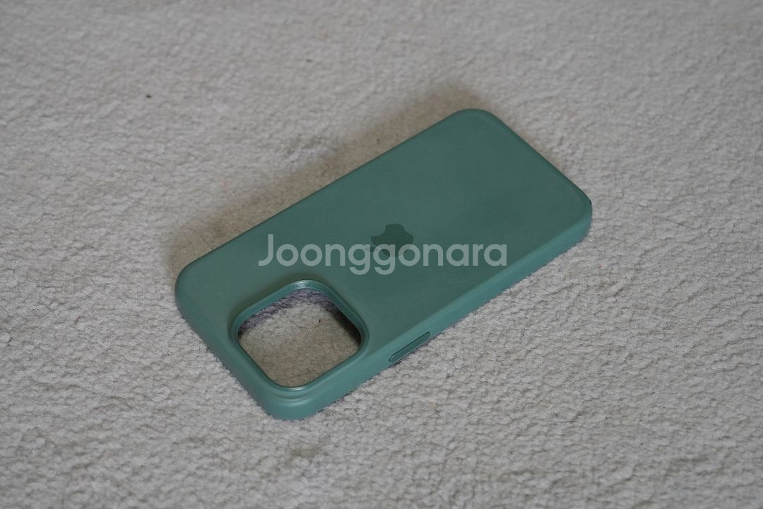 아이폰 13프로 맥세이프 케이스를 1만원에 판매--2