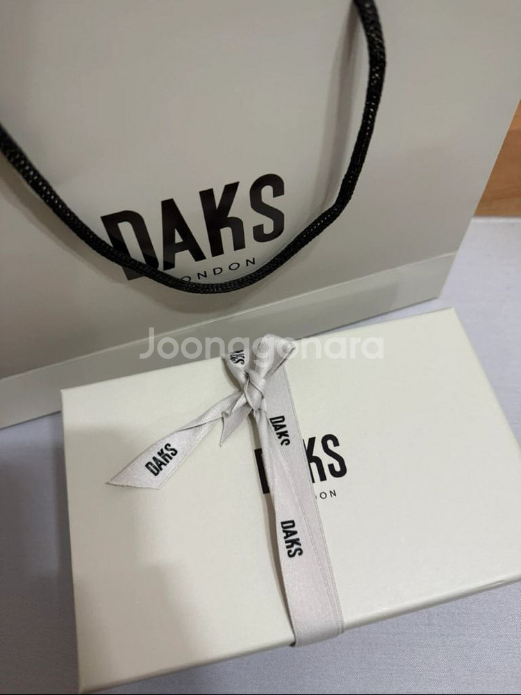 닥스DAKS 반지갑 판매합니다--1