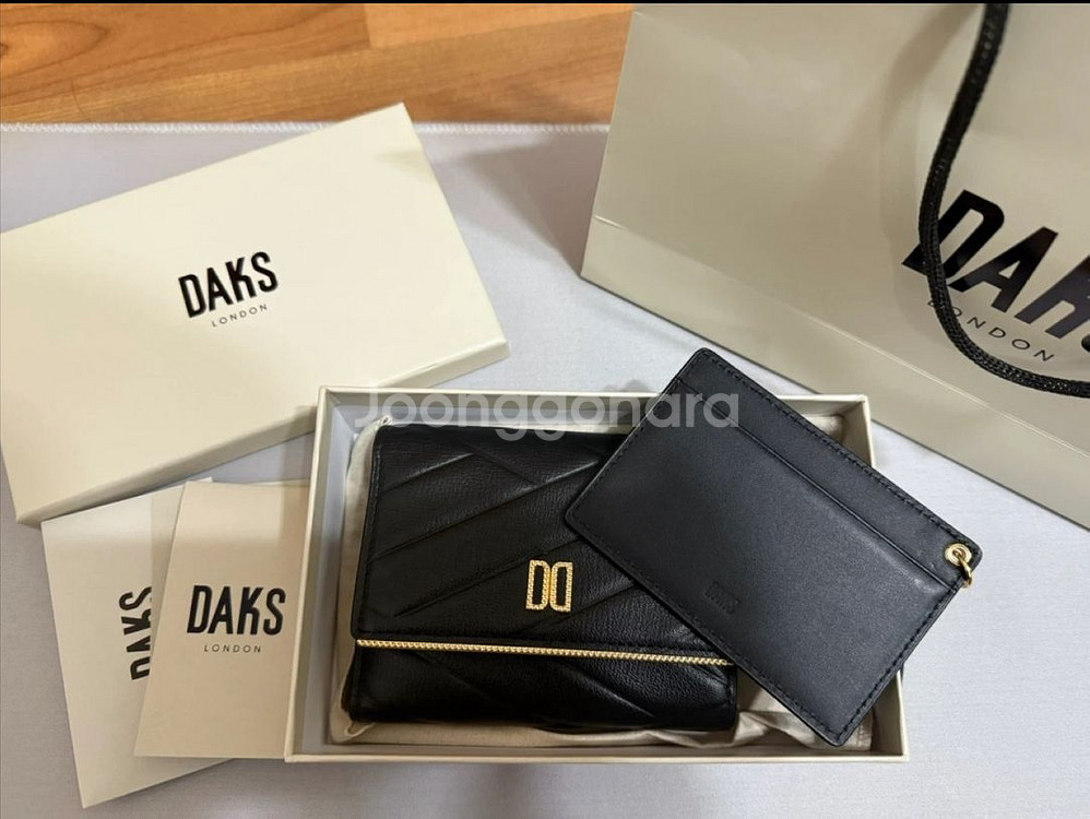 닥스DAKS 반지갑 판매합니다--2