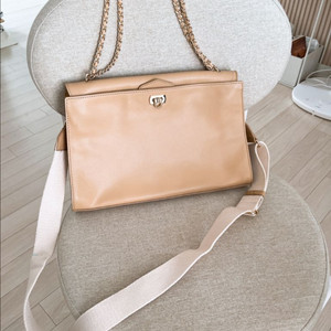 거의새것 ANDIATA 베이지 가방 천연가죽 체인 금장