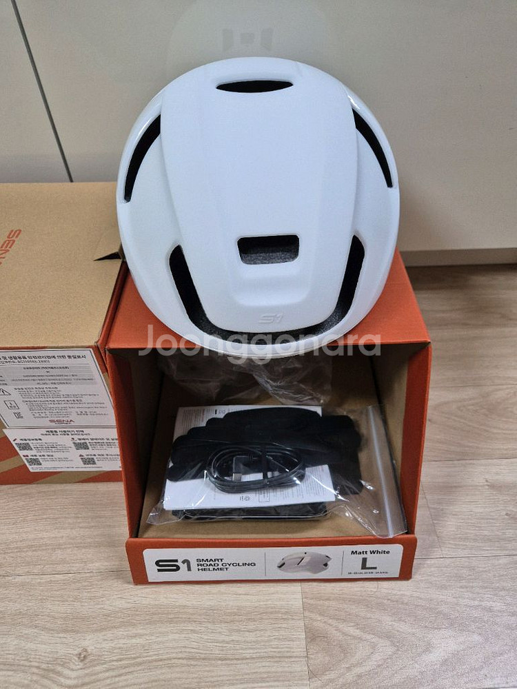 세나 SENA S1 자전거 헬멧 화이트 라지 팝니다.--0