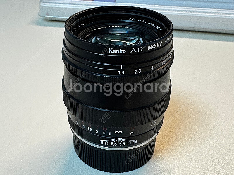보이그랜더 울트론 75mm f1.9 MC LM 마운트--3