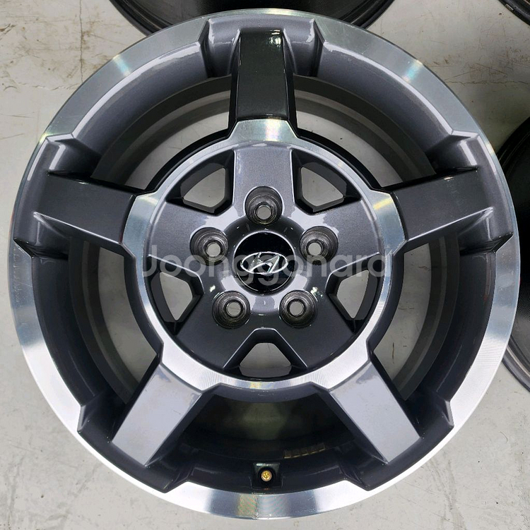 팰리세이드 순정 18인치 휠, 팰리세이드 18인치 휠--3