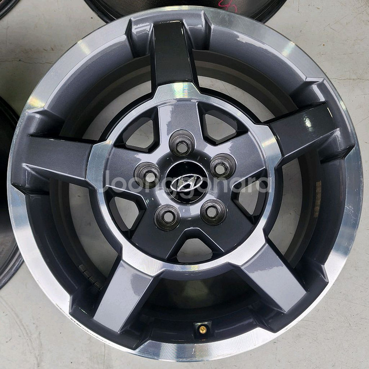 팰리세이드 순정 18인치 휠, 팰리세이드 18인치 휠--4