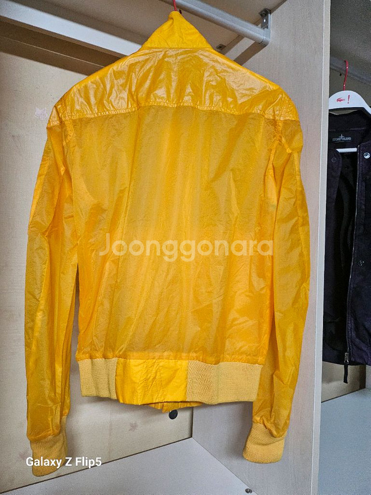 몽클레어 바람막이 붐버 자켓 팝니다--1