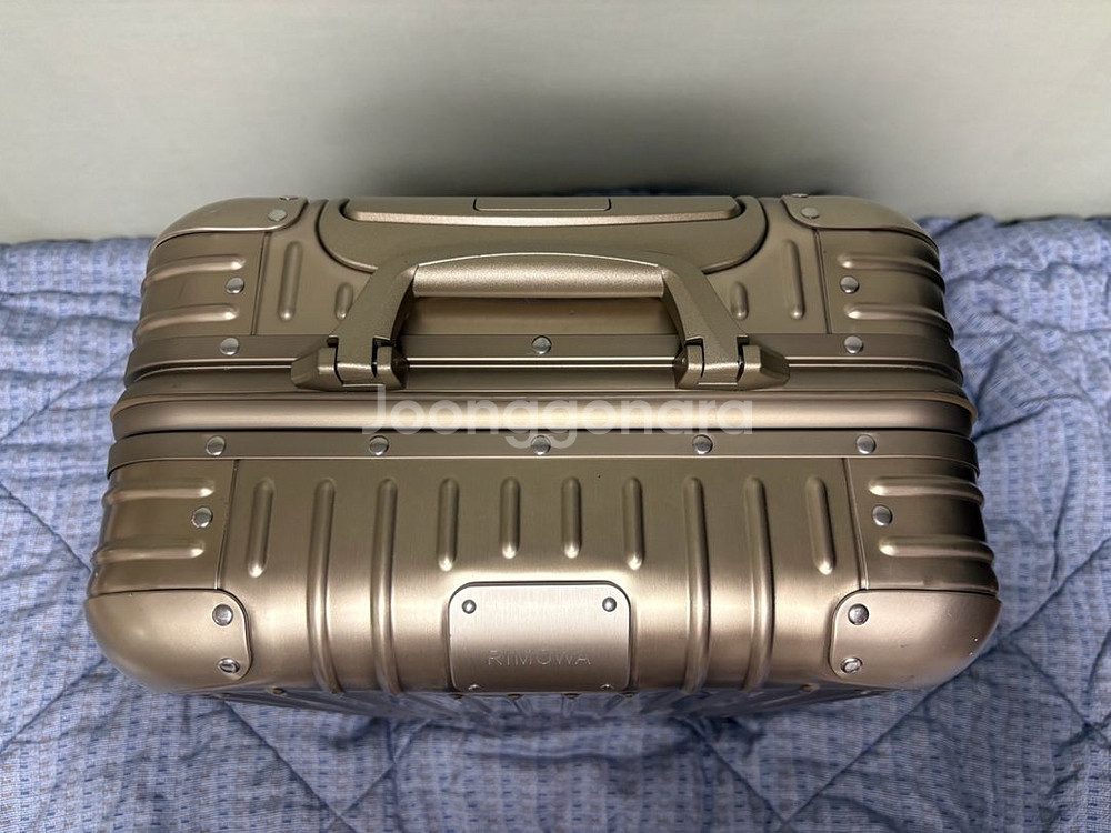 RIMOWA 신형 리모와 오리지널 케빈 티타늄 골드 신--6