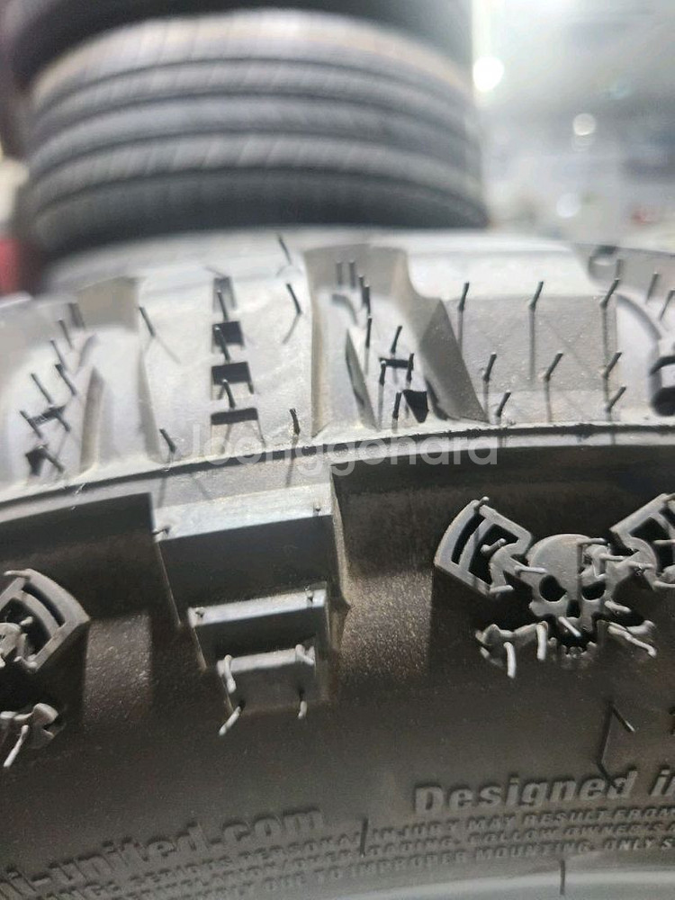 레이다RT+ 275 55 20 10P 팝니다--0