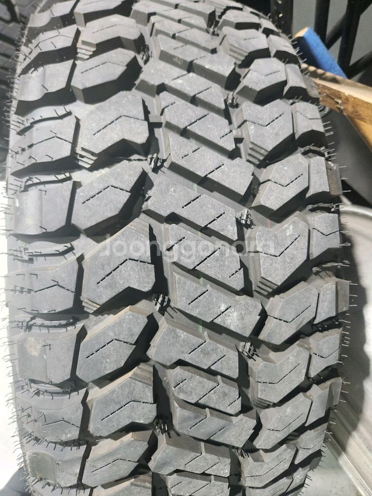 레이다RT+ 275 55 20 10P 팝니다--4