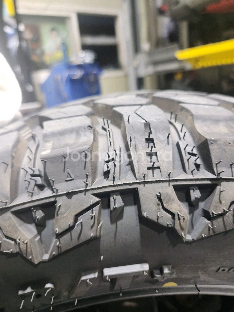 레이다RT+ 275 55 20 10P 팝니다--3