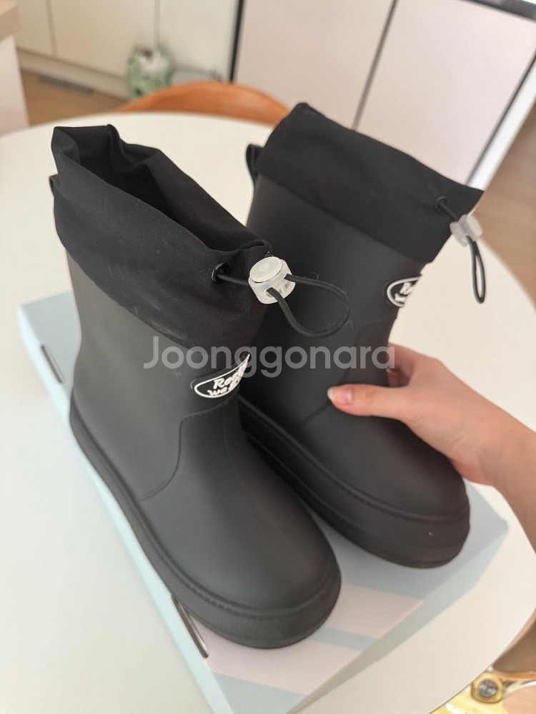 리끌로우 셔링 레인부츠 블랙 36--1