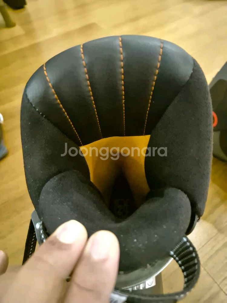 상태 괜핞은 살로몬 xpro130 스키부츠 판매합니다.--5