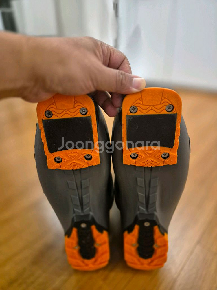 상태 괜핞은 살로몬 xpro130 스키부츠 판매합니다.--7