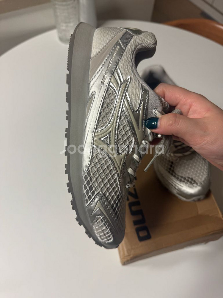 [새상품] [240] 미즈노 LG 60S 2K 실버--3