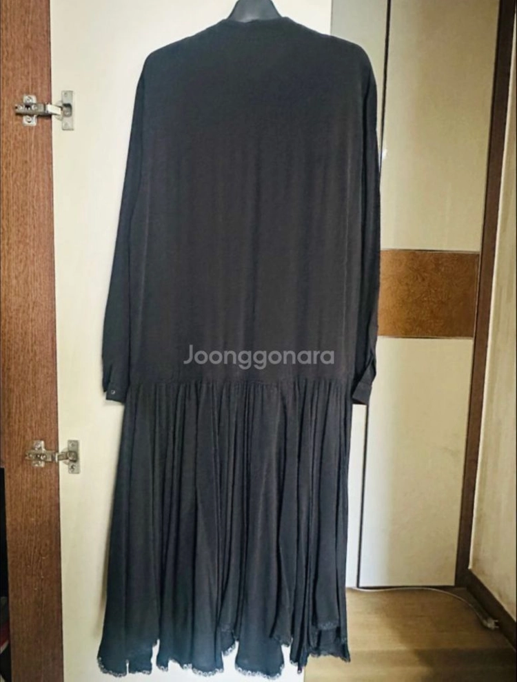 /새상품/ 아디세떼흐 하엄지 라닐원피스 블랙 이미지