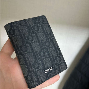디올 오블리크 오거나이저 지갑