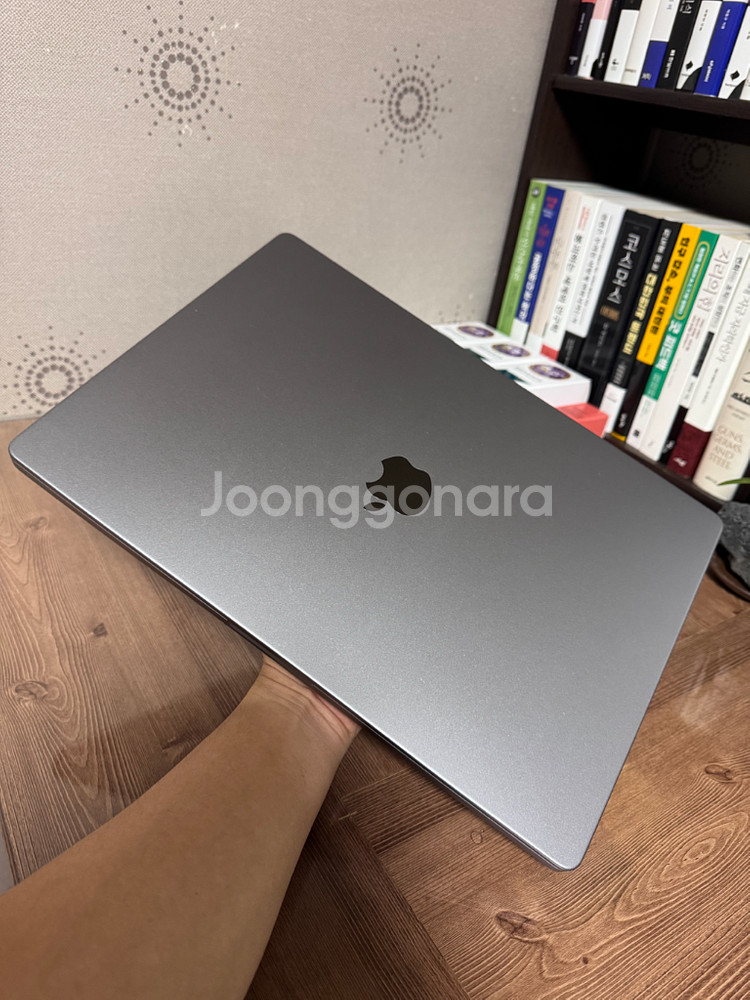맥북프로 m2pro 고급형 16인치 스그 판매합니다.--0