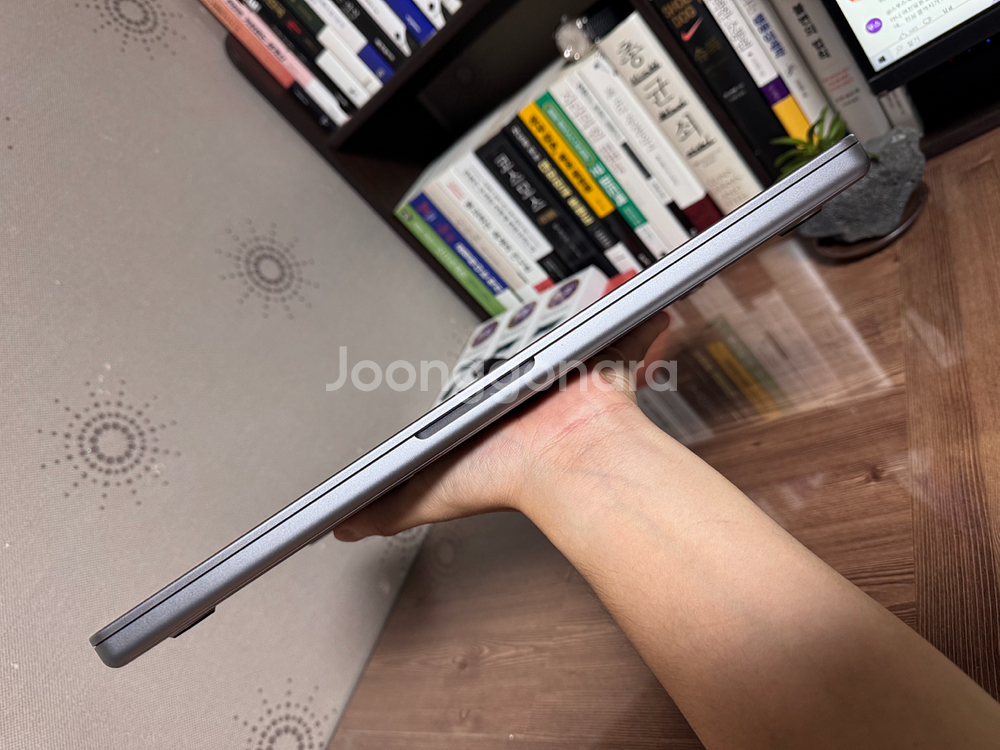 맥북프로 m2pro 고급형 16인치 스그 판매합니다.--1