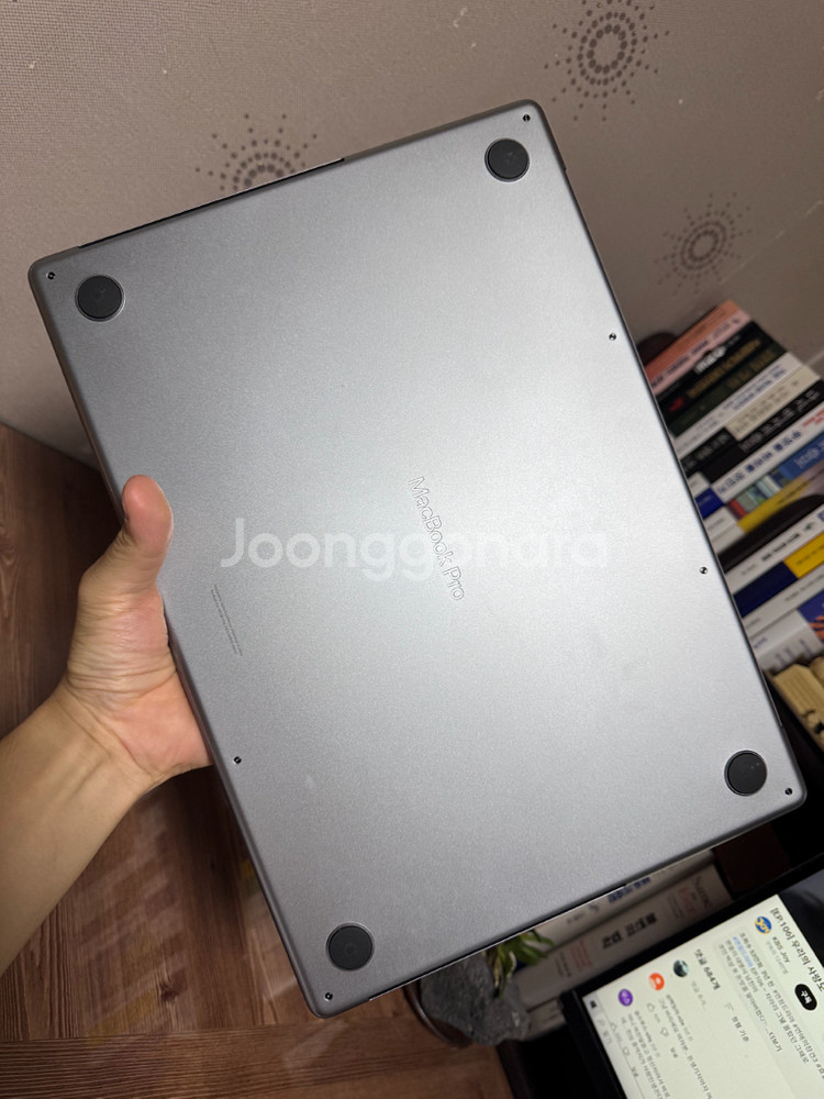 맥북프로 m2pro 고급형 16인치 스그 판매합니다.--6