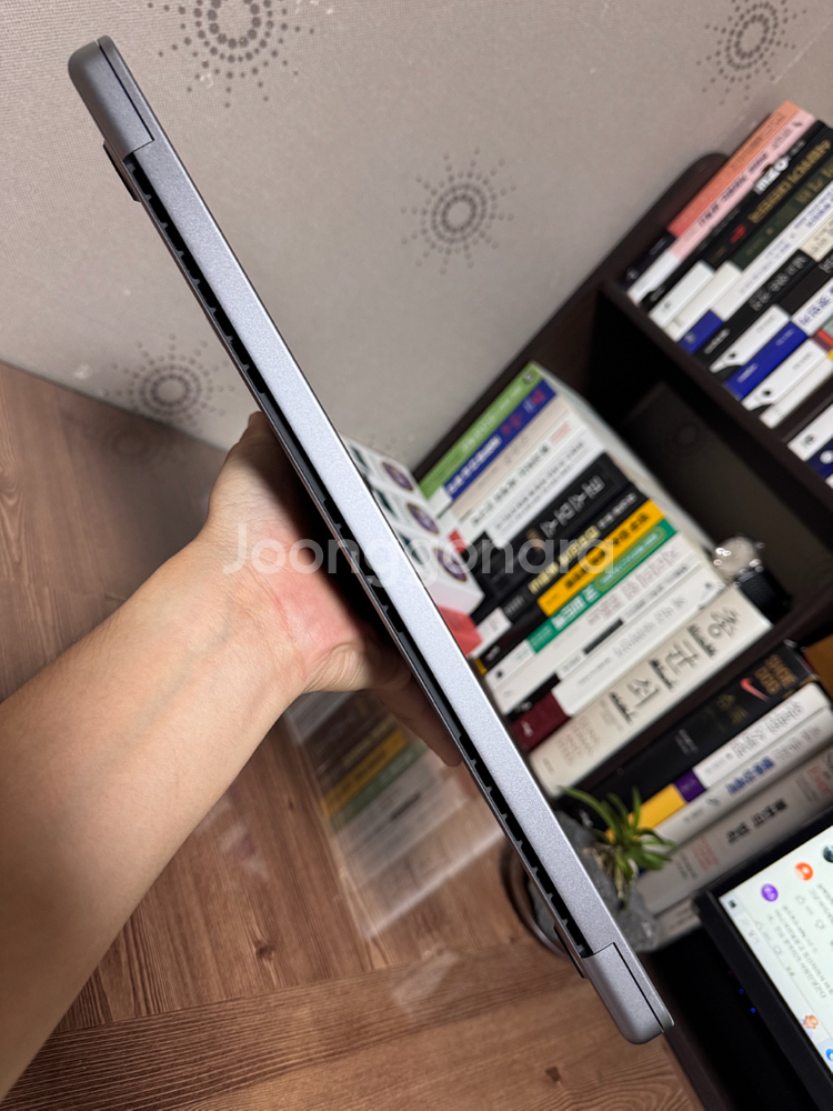 맥북프로 m2pro 고급형 16인치 스그 판매합니다.--3