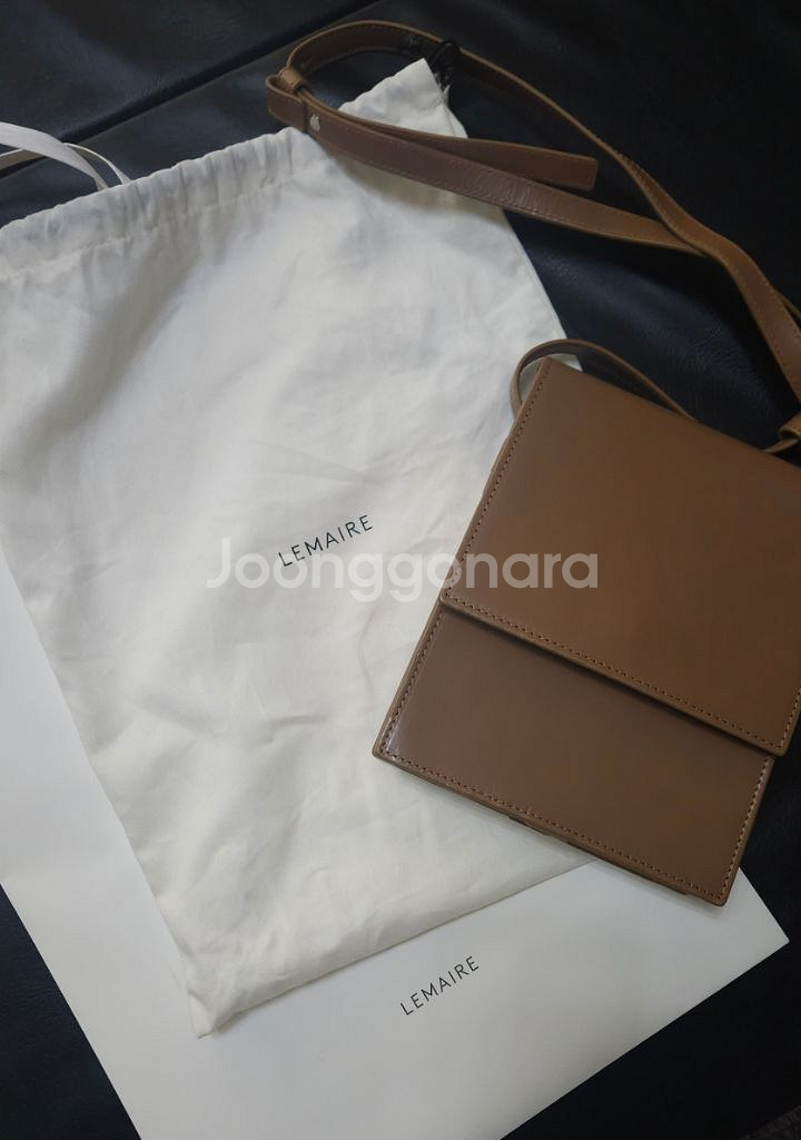 르메르 스몰사첼백 사파리브라운--0