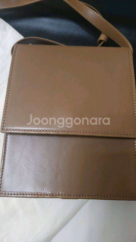 르메르 스몰사첼백 사파리브라운--1