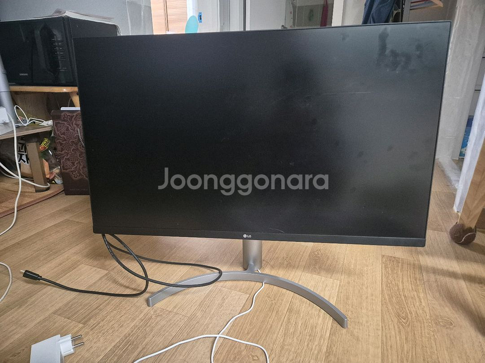 LG 32인치 모니터 판매합니다!--0
