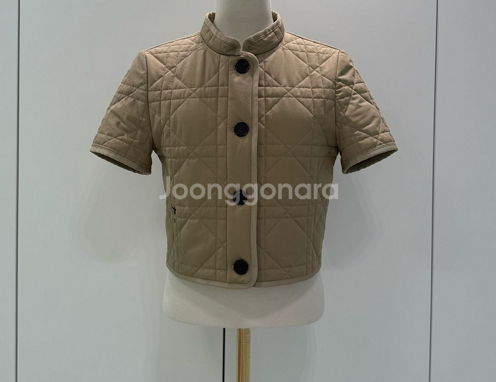 정품 DIOR 디올 베이지 까나쥬 반팔 자켓 38--0