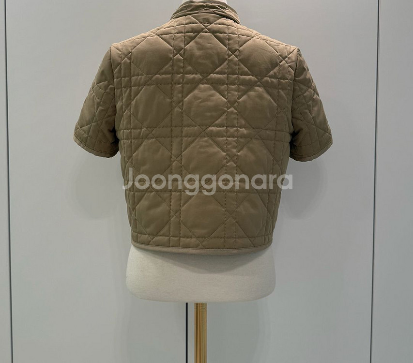 정품 DIOR 디올 베이지 까나쥬 반팔 자켓 38--1