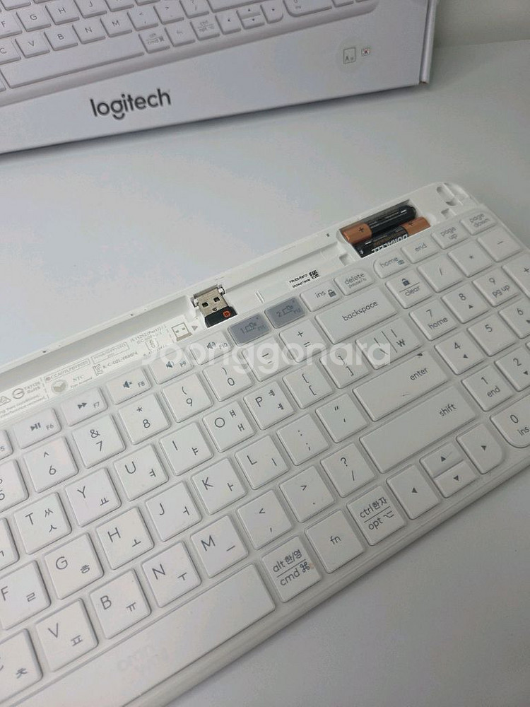 로지텍 K580 무선 블루투스 키보드--1
