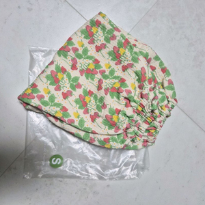 프레젠트프로젝트 딸기 고쟁이 S 새상품