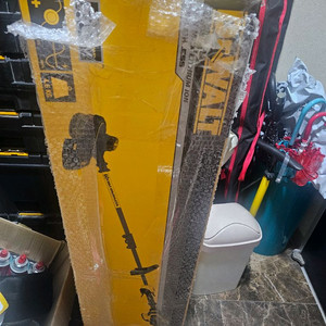 디월트 무선충전 예초기 DCM5713X2 셋트 택포