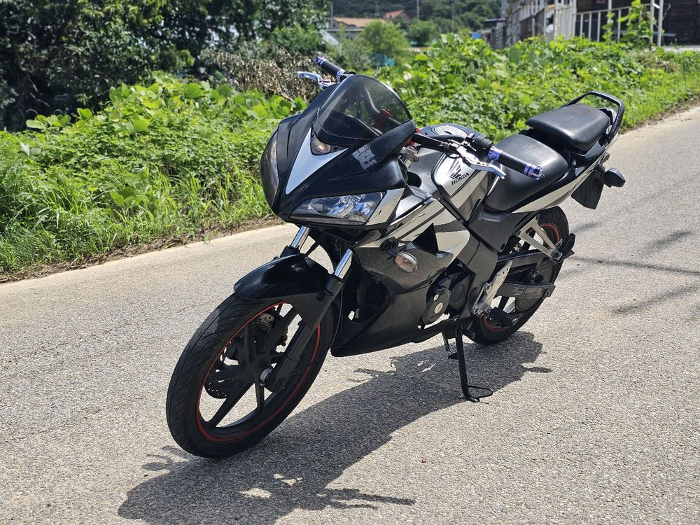 혼다cbr125/10년식/2만키로/105만원/한정판10 이미지