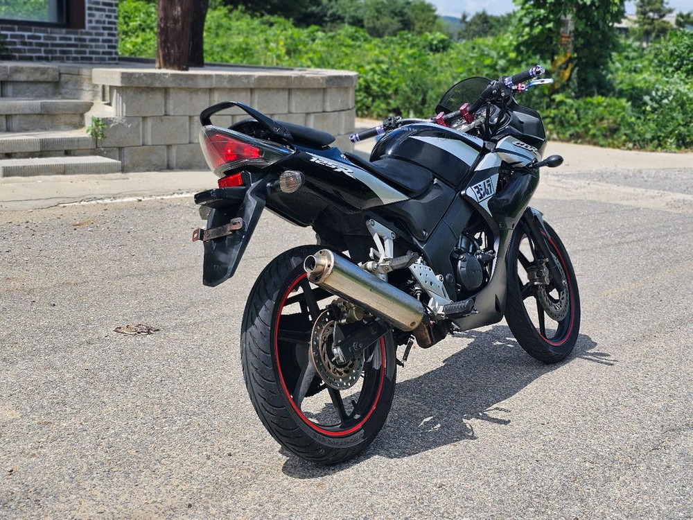 혼다cbr125/10년식/2만키로/105만원/한정판10 이미지