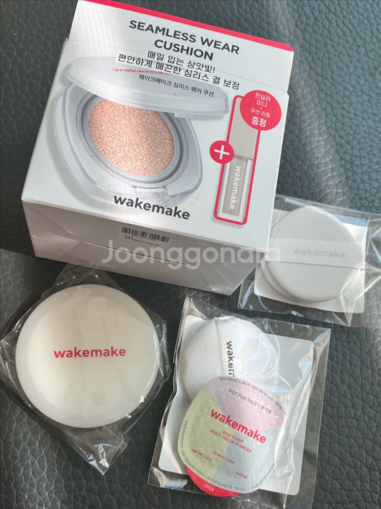웨이크메이크 쿠션+컨실러+파우더+퍼프 2개+손거울--0
