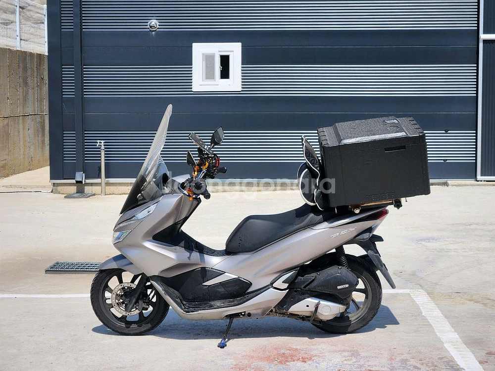 혼다 PCX125 / 19년식 / 5만키로 / 140만--1