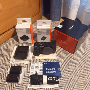 소니 A7C2 바디 / BC-ZD1 충전기,정품배터리