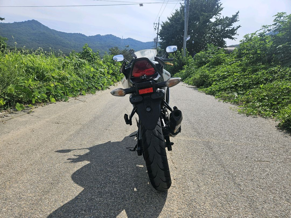 혼다CBR125건담/14년식/2만키로/150만원/구변완 이미지