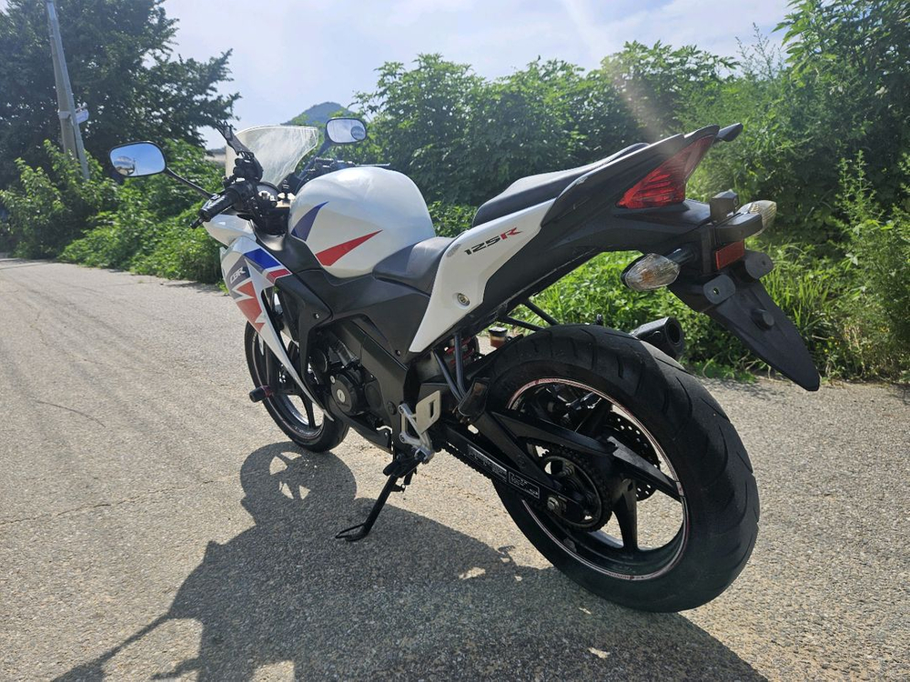 혼다CBR125건담/14년식/2만키로/150만원/구변완 이미지