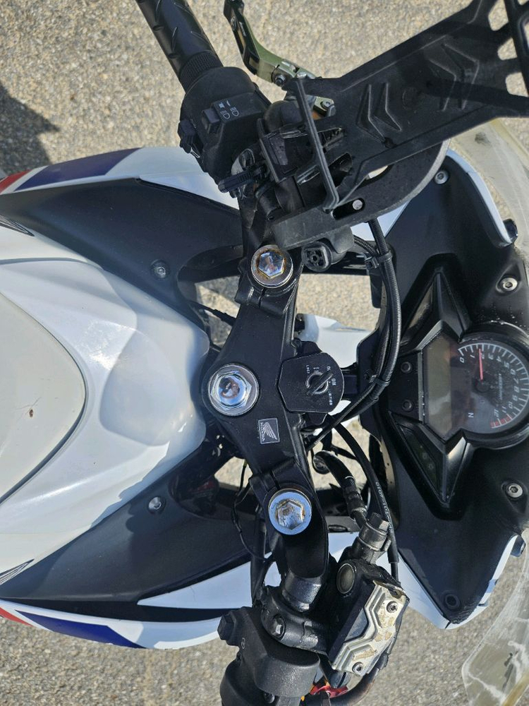 혼다CBR125건담/14년식/2만키로/150만원/구변완 이미지